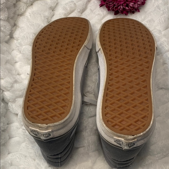 🌹 VINTAGE Vans • Gray and White High-Top Sneakers “WORLD’S #1 SKATEBOARD SHOE - Picture 10 of 15